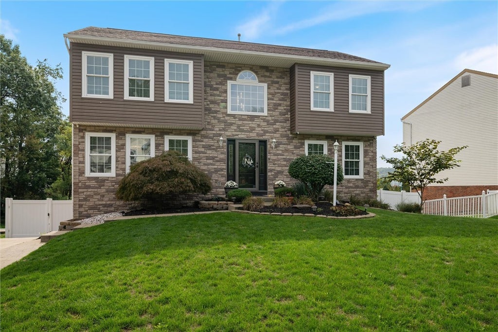 1027 Shawnee Ridge Drive, Indiana