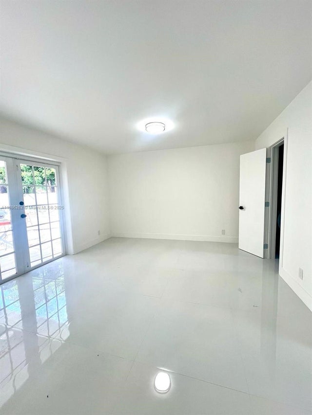 5 of 10 - 19771 Sw 84th Ave, Cutler Bay, FL
