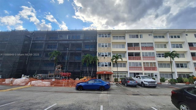 4 of 17 - 215 Se 3rd Ave 202d, Hallandale Beach, FL