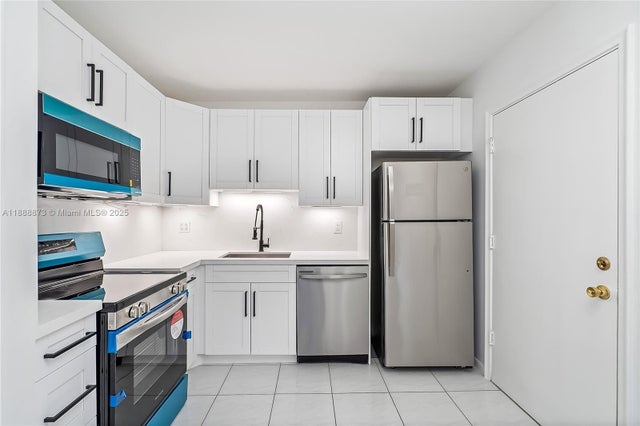 2 of 40 - 4851 Nw 21st St 512, Lauderhill, FL