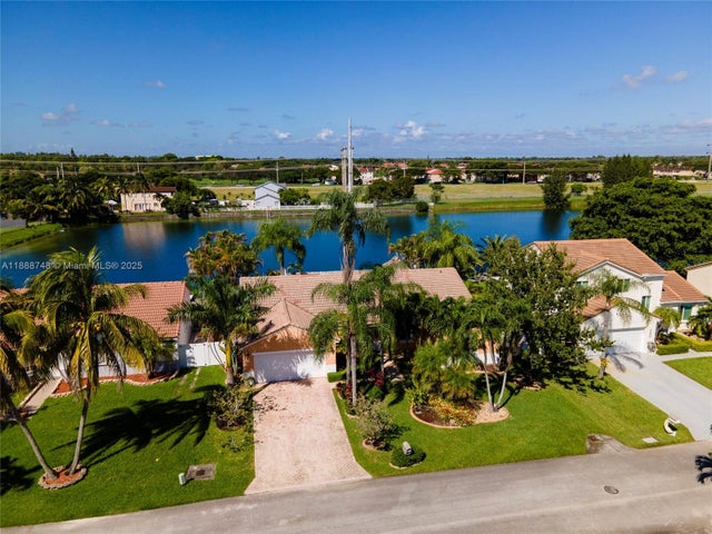 1 of 34 - 17914 Sw 137th Pl, Miami, FL