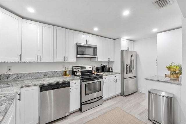 4 of 31 - 1101 Nw 40th St, Miami, FL