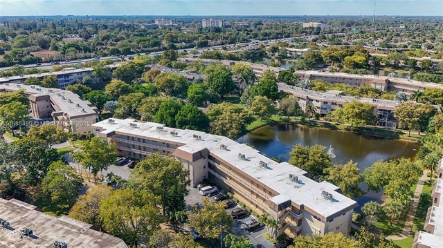 4 of 44 - 5001 Nw 34th St 205, Lauderdale Lakes, FL