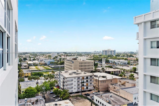 2 of 15 - 6917 Collins Ave 1512, Miami Beach, FL