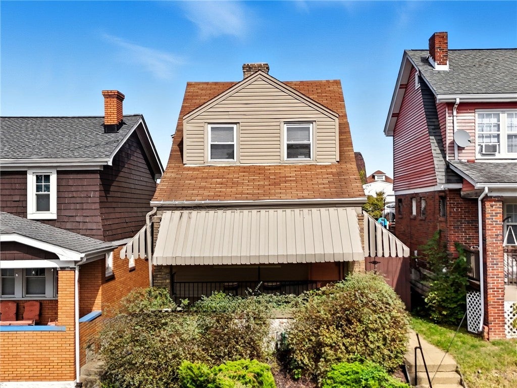 1013 Norwich Avenue, Brookline