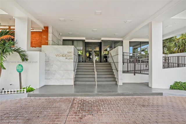 4 of 31 - 4301 Collins Ave 803, Miami Beach, FL