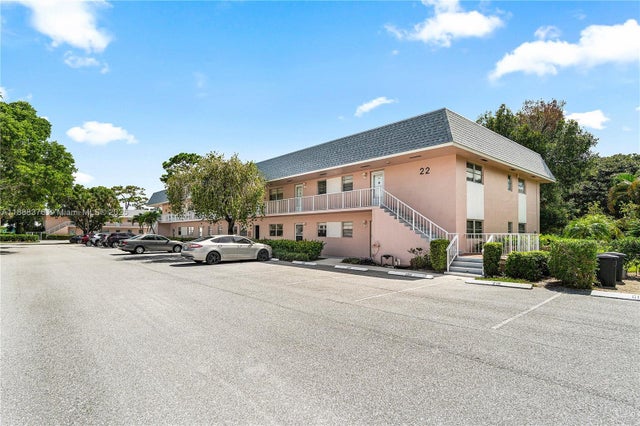 2 of 32 - 18081 Se Country Club Dr 22-216, Jupiter, FL