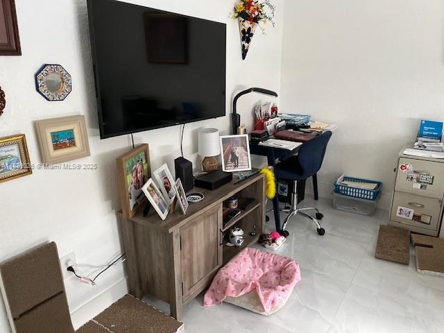 5 of 12 - 4255 Sw 69th Ave, Miami, FL
