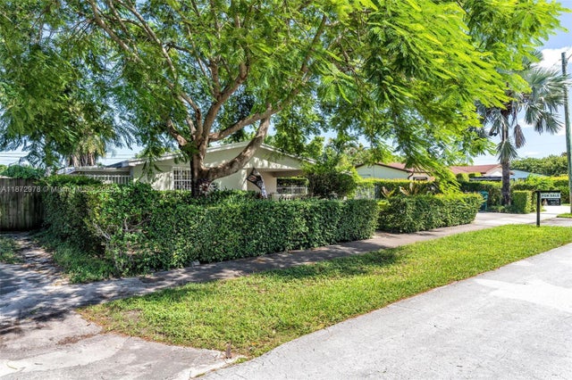 3 of 33 - 9981 Sw 15th Ter, Miami, FL