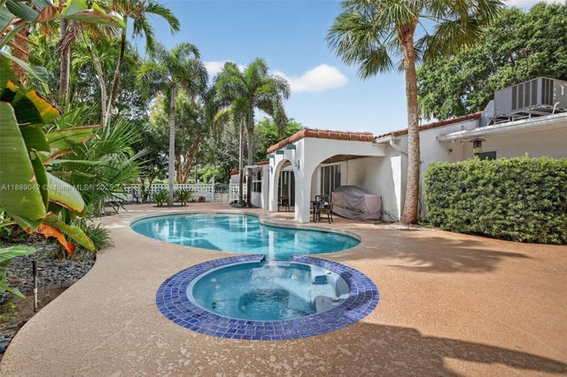 2 of 54 - 716 Coconut Dr, Fort Lauderdale, FL