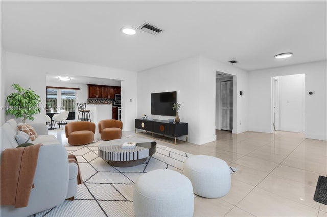 1 of 28 - 8310 Nw 26th St, Sunrise, FL