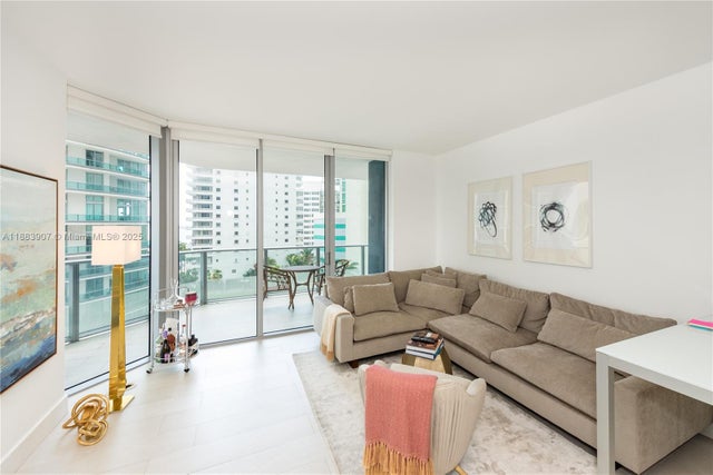 2 of 22 - 1300 Brickell Bay Dr 708, Miami, FL