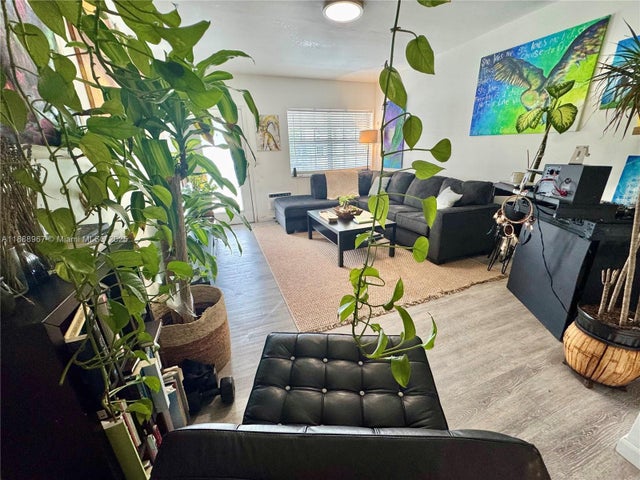 4 of 20 - 330 74th St 15, Miami Beach, FL