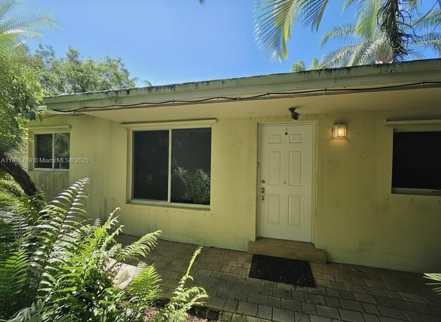 1 of 11 - 10681 Sw 47th St, Davie, FL