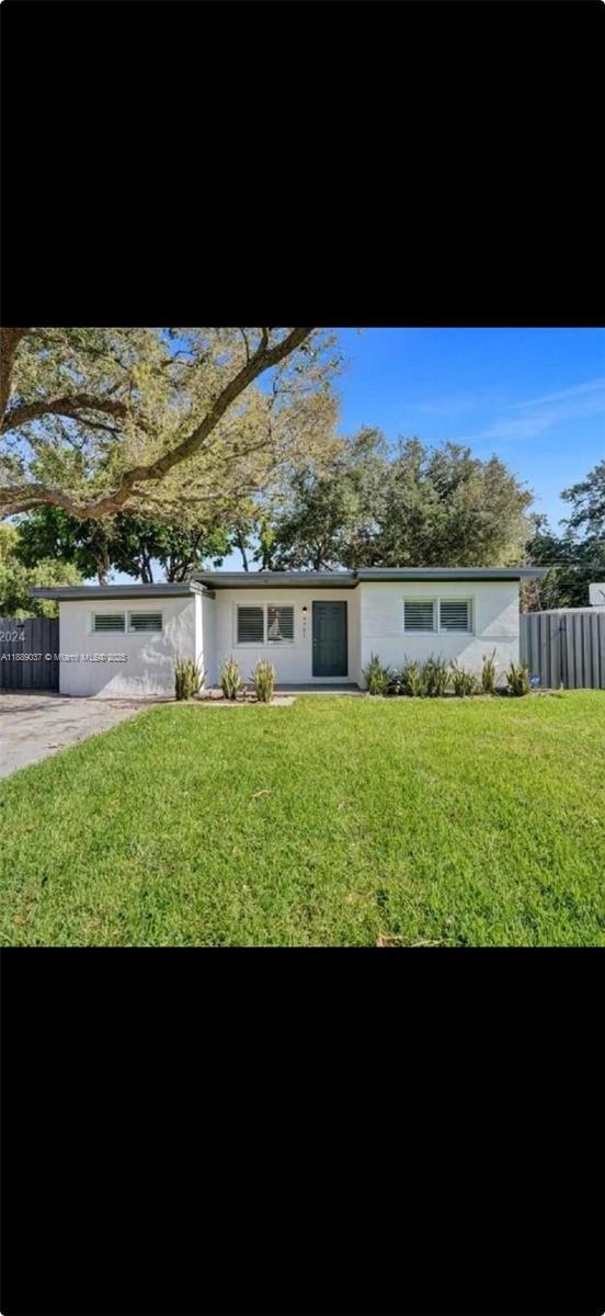 1 of 1 - 5721 Arthur St, Hollywood, FL