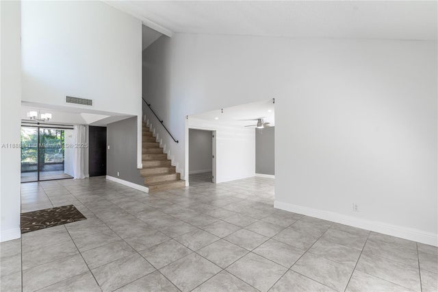 5 of 41 - 3930 Sw 82nd Ter, Davie, FL