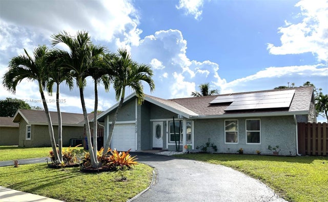 1 of 23 - 1213 Sw 82nd Ave, North Lauderdale, FL