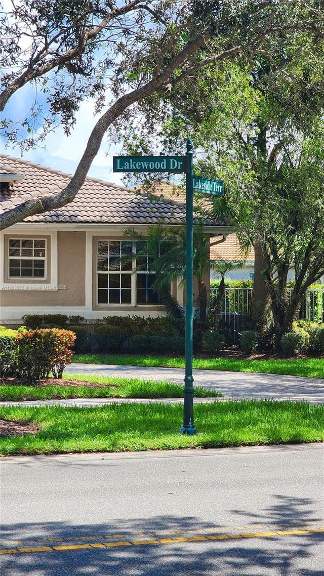 5 of 94 - 5173 Lakewood Dr, Cooper City, FL