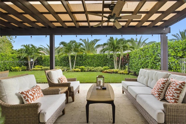 2 of 48 - 4195 Palmetto Trl, Weston, FL