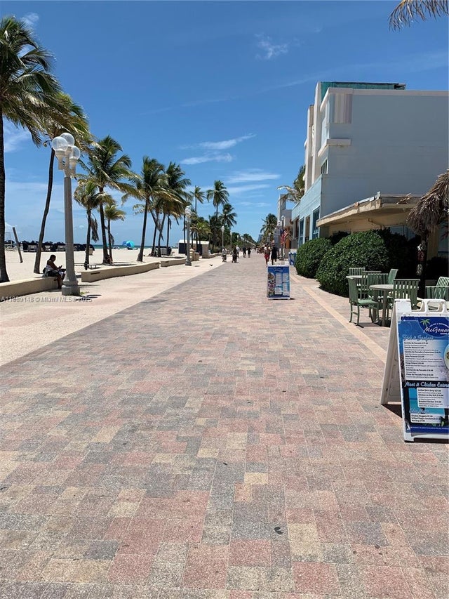 5 of 47 - 322 Taylor St 2d, Hollywood, FL
