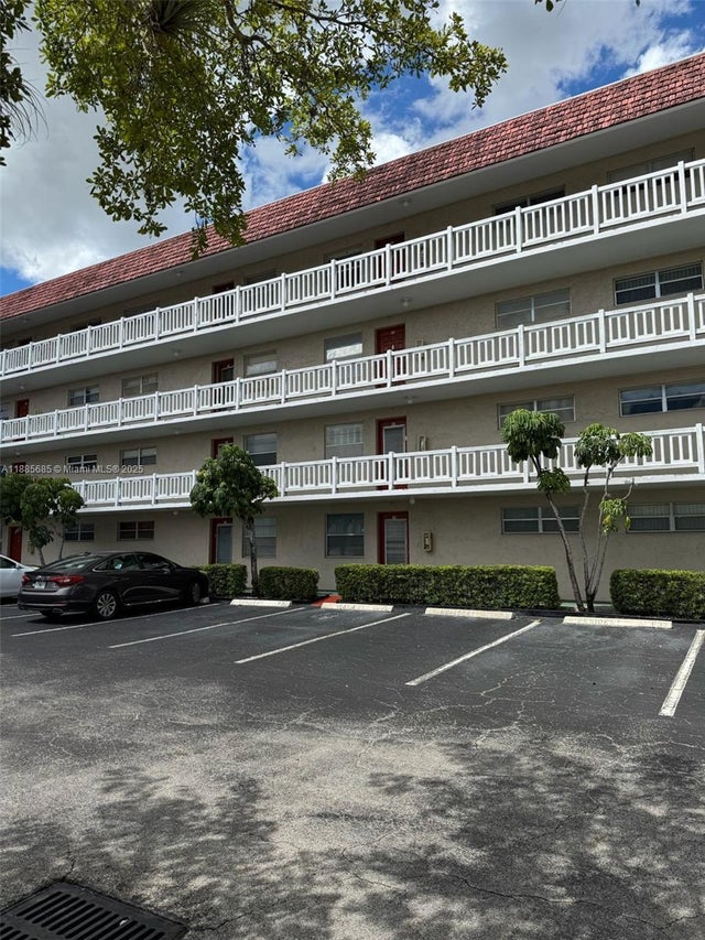 1 of 30 - 3551 Inverrary Dr 208, Lauderhill, FL