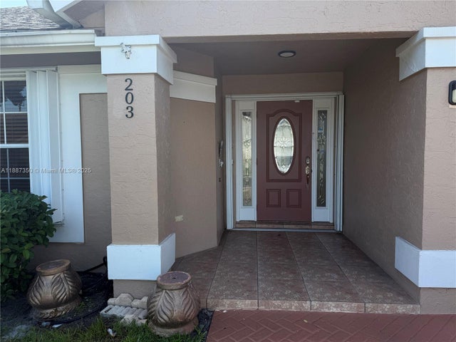 4 of 29 - 203 N Moccasin Trl N, Jupiter, FL