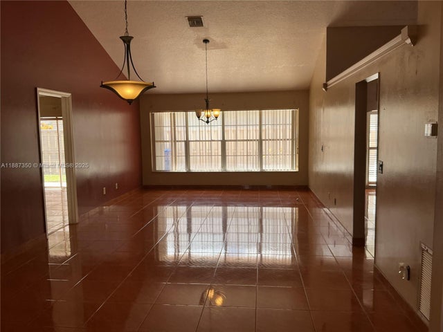5 of 29 - 203 N Moccasin Trl N, Jupiter, FL