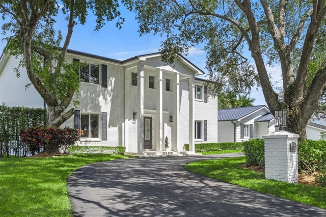 1 of 49 - 7425 Sw 115th St, Pinecrest, FL