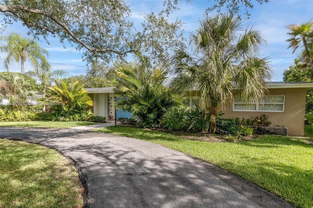 2 of 25 - 8241 Sw 142nd St, Palmetto Bay, FL