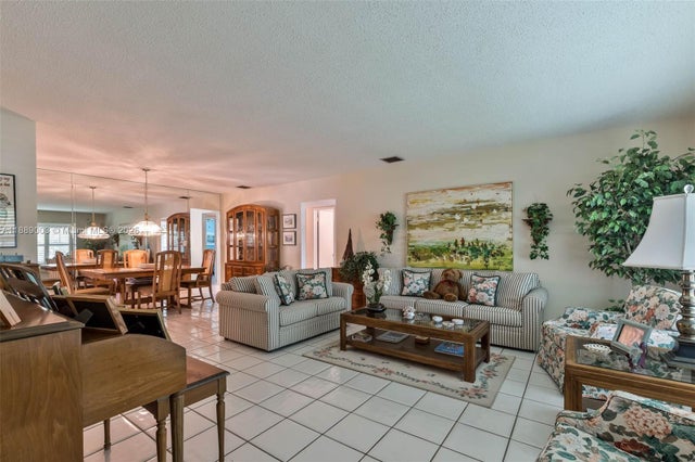 3 of 25 - 8241 Sw 142nd St, Palmetto Bay, FL