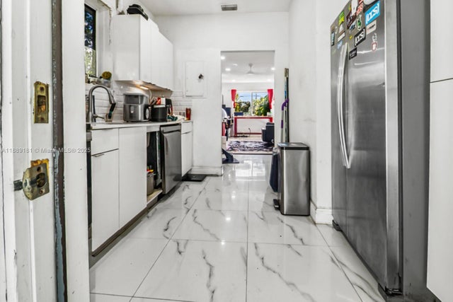 5 of 26 - 4220 Nw 23rd Ave, Miami, FL