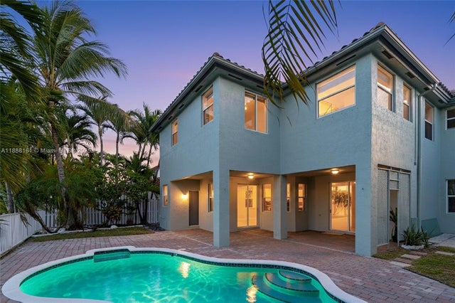 6425 Sw 164th Ave, Miami