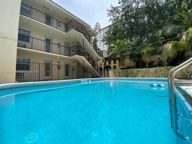 1 of 12 - 318 Majorca Ave 203, Coral Gables, FL