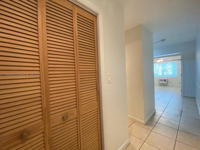 2 of 12 - 318 Majorca Ave 203, Coral Gables, FL