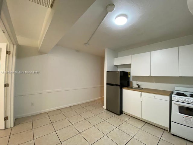 5 of 12 - 318 Majorca Ave 203, Coral Gables, FL