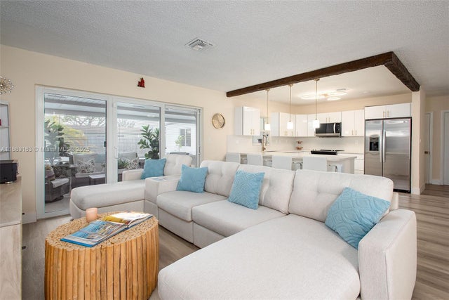 2 of 29 - 5920 Sw 94th Ave, Miami, FL