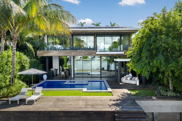 1 of 38 - 508 W Dilido Dr, Miami Beach, FL