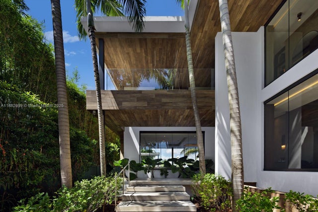 4 of 38 - 508 W Dilido Dr, Miami Beach, FL