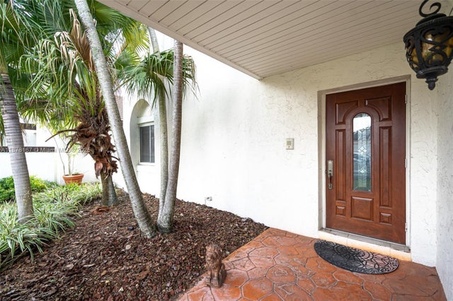 5 of 77 - 17352 Nw 61st Ct S, Hialeah, FL
