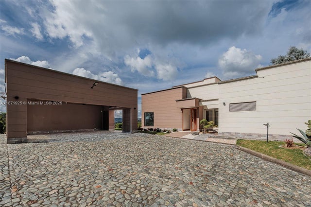 5 of 49 - N/A, Envigado, 
