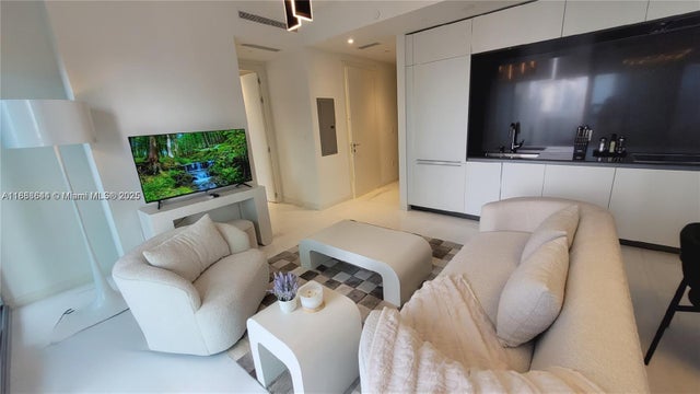 2 of 13 - 300 Biscayne Blvd Way 2908, Miami, FL