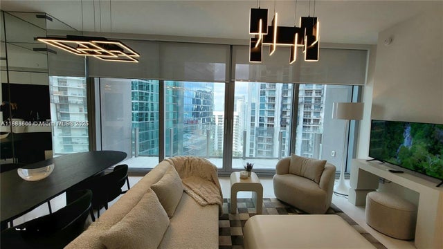 5 of 13 - 300 Biscayne Blvd Way 2908, Miami, FL
