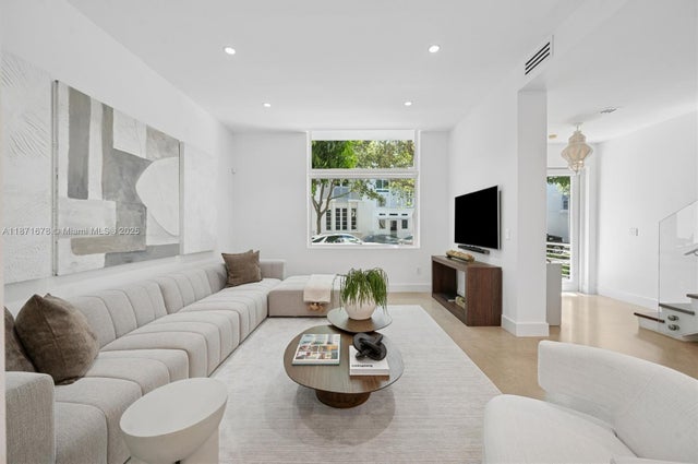 5 of 55 - 211 Water Way, Miami Beach, FL