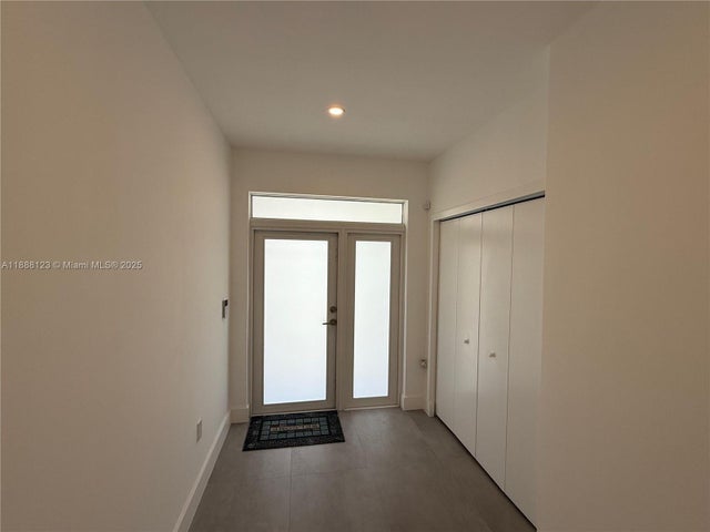 4 of 33 - 3431 Nw 14th Ter, Miami, FL