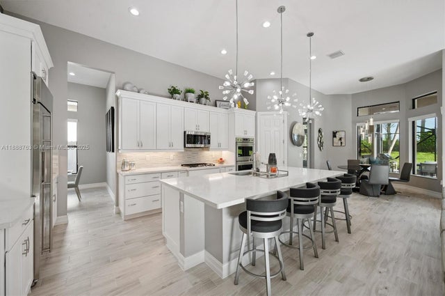 3 of 75 - 12065 N Kalmar Cir, Parkland, FL
