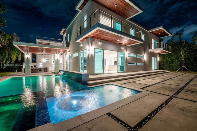 1 of 70 - 9101 Sw 69th Ct, Pinecrest, FL