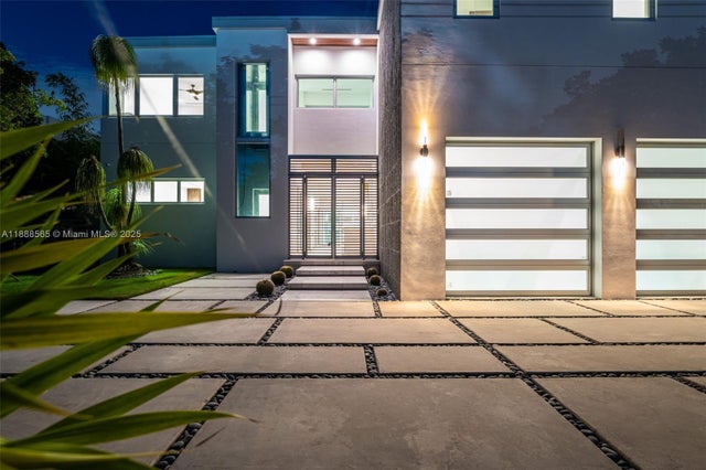 5 of 70 - 9101 Sw 69th Ct, Pinecrest, FL