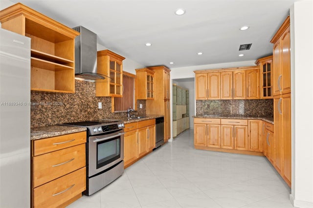 4 of 41 - 300 N 93rd St, Surfside, FL