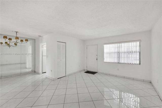 3 of 26 - 13500 Ne 3rd Ct 419, North Miami, FL