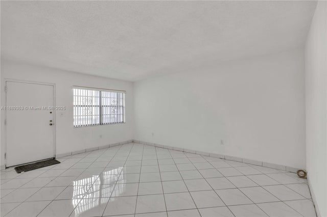 4 of 26 - 13500 Ne 3rd Ct 419, North Miami, FL